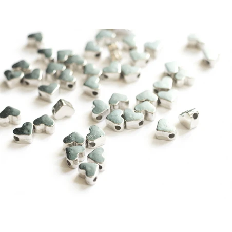 50 Petites Perles En Plastique - Cœurs Argentés – Image 10