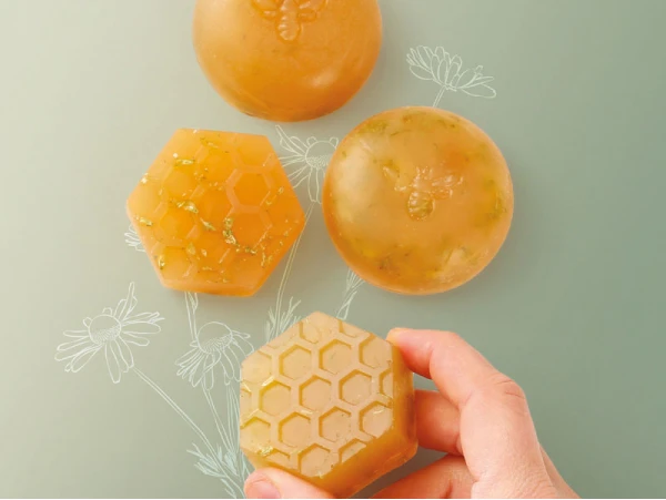 Coffret DIY - Savons Au Miel Et à La Camomille – Image 5